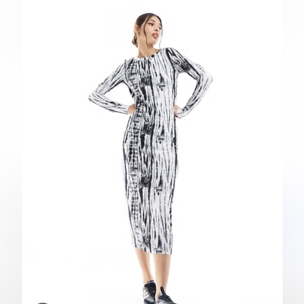 midi dress in black & white tie dye